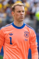 Neuer — Wikimedia Commons