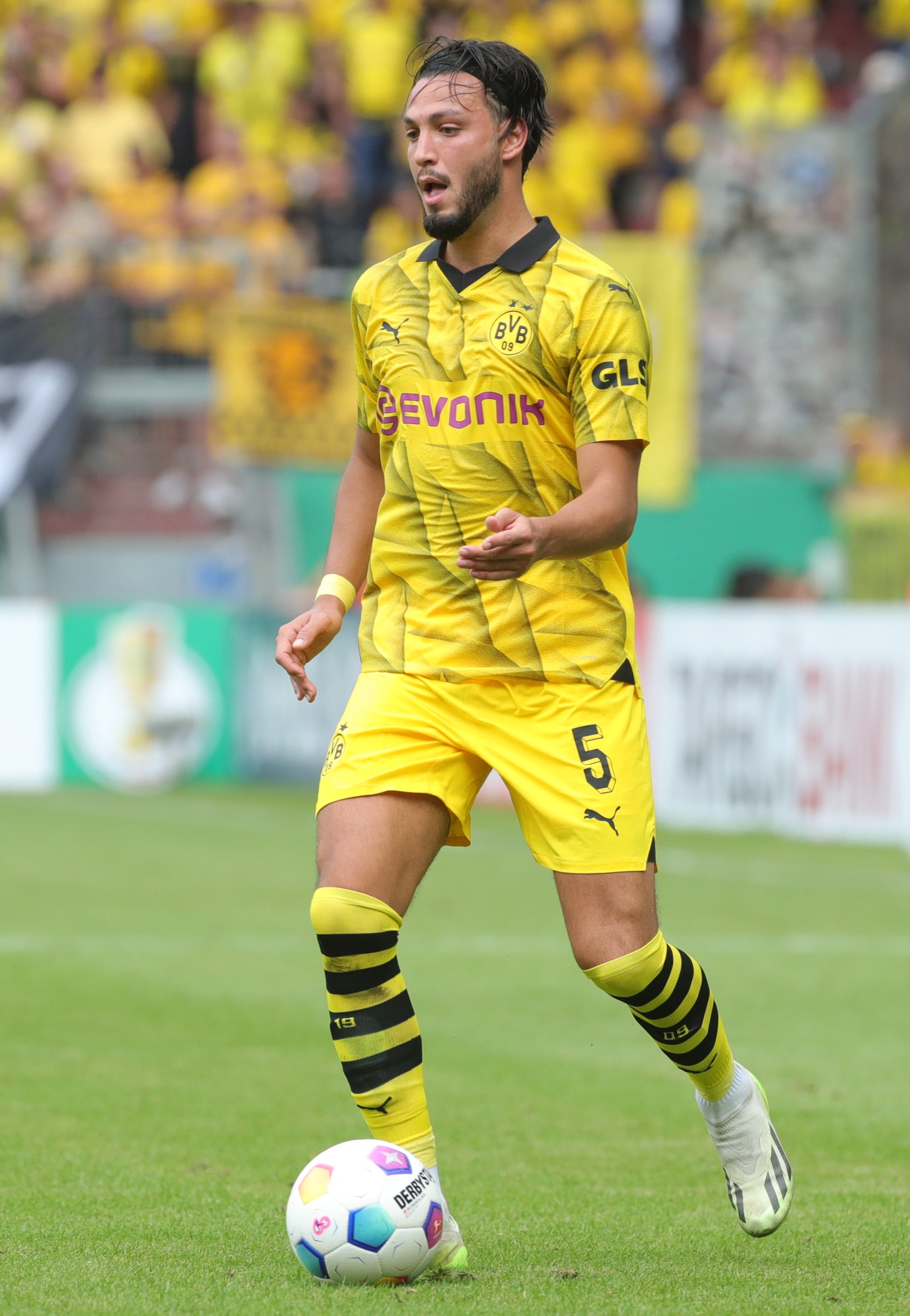 Ramy Bensebaïni